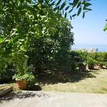 Refined Sea View *