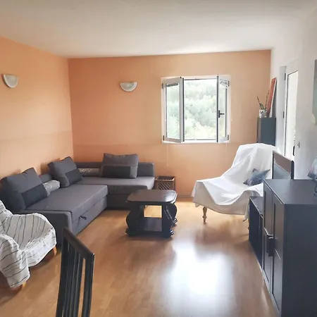 Comfortable In Makarska, 80 M², Sea View And Terrace *