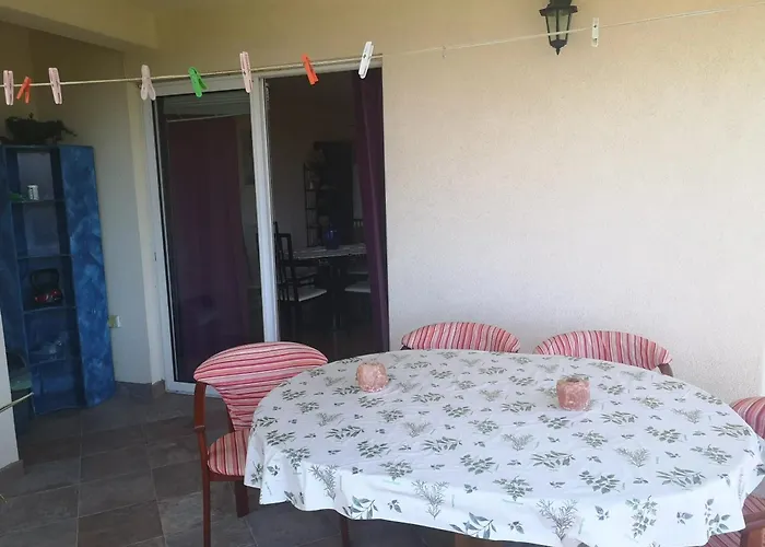 Appartamento Comfortable In Makarska, 80 M², Sea View And Terrace