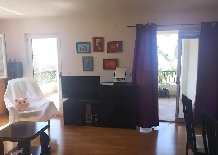 Appartamento Comfortable In Makarska, 80 M², Sea View And Terrace