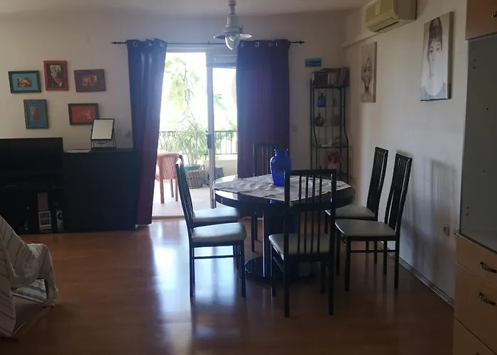 Comfortable In Makarska, 80 M², Sea View And Terrace *