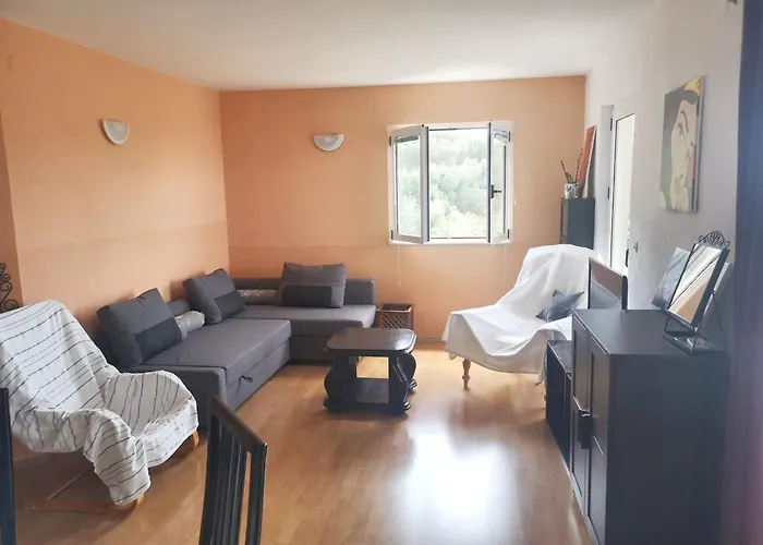 Comfortable In Makarska, 80 M², Sea View And Terrace *