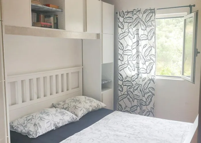 Appartamento Comfortable In Makarska, 80 M², Sea View And Terrace