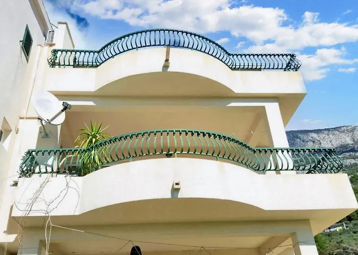 Appartamento Comfortable In Makarska, 80 M², Sea View And Terrace *