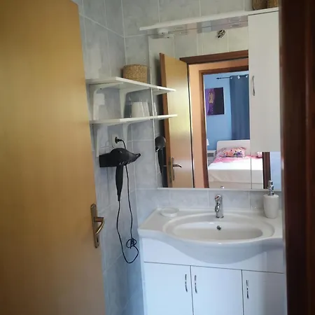 Comfortable In Makarska, 80 M², Sea View And Terrace * Makarská