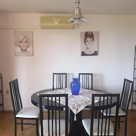 Comfortable In Makarska, 80 M², Sea View And Terrace Apartamento *