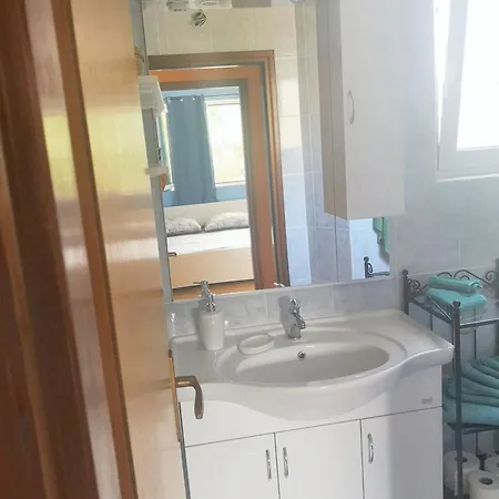 Comfortable In Makarska, 80 M², Sea View And Terrace Apartamento *