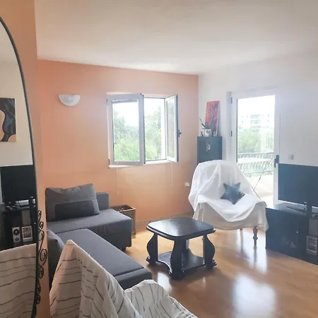 Comfortable In Makarska, 80 M², Sea View And Terrace