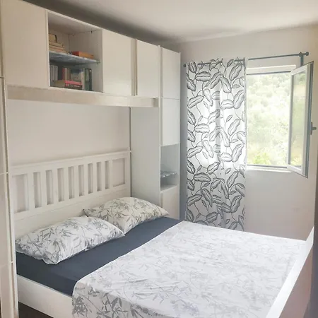 Apartment Comfortable In Makarska, 80 M², Sea View And Terrace *