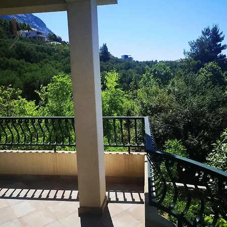 Comfortable In Makarska, 80 M², Sea View And Terrace Makarska