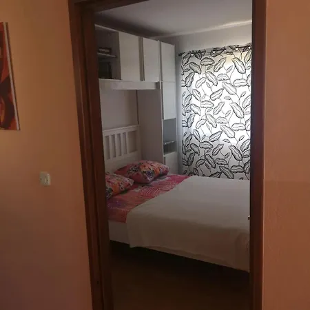 Comfortable In Makarska, 80 M², Sea View And Terrace * Makarska