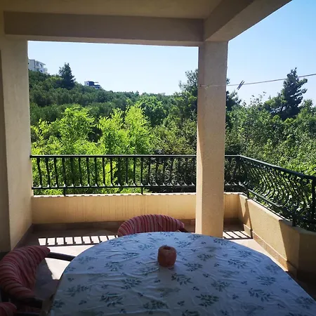Comfortable In Makarska, 80 M², Sea View And Terrace *