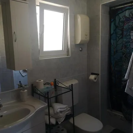 Lägenhet Comfortable In Makarska, 80 M², Sea View And Terrace Makarska